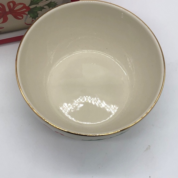 Lenox Holiday Bowl 16oz Holly & Ribbon Design New in Box Christmas Tableware - Picture 2 of 5